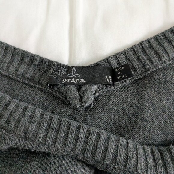 Prana Top Women's Medium Charcoal Colorblock Natalia Sweater Plaid Long Sleeve - Picture 4 of 13